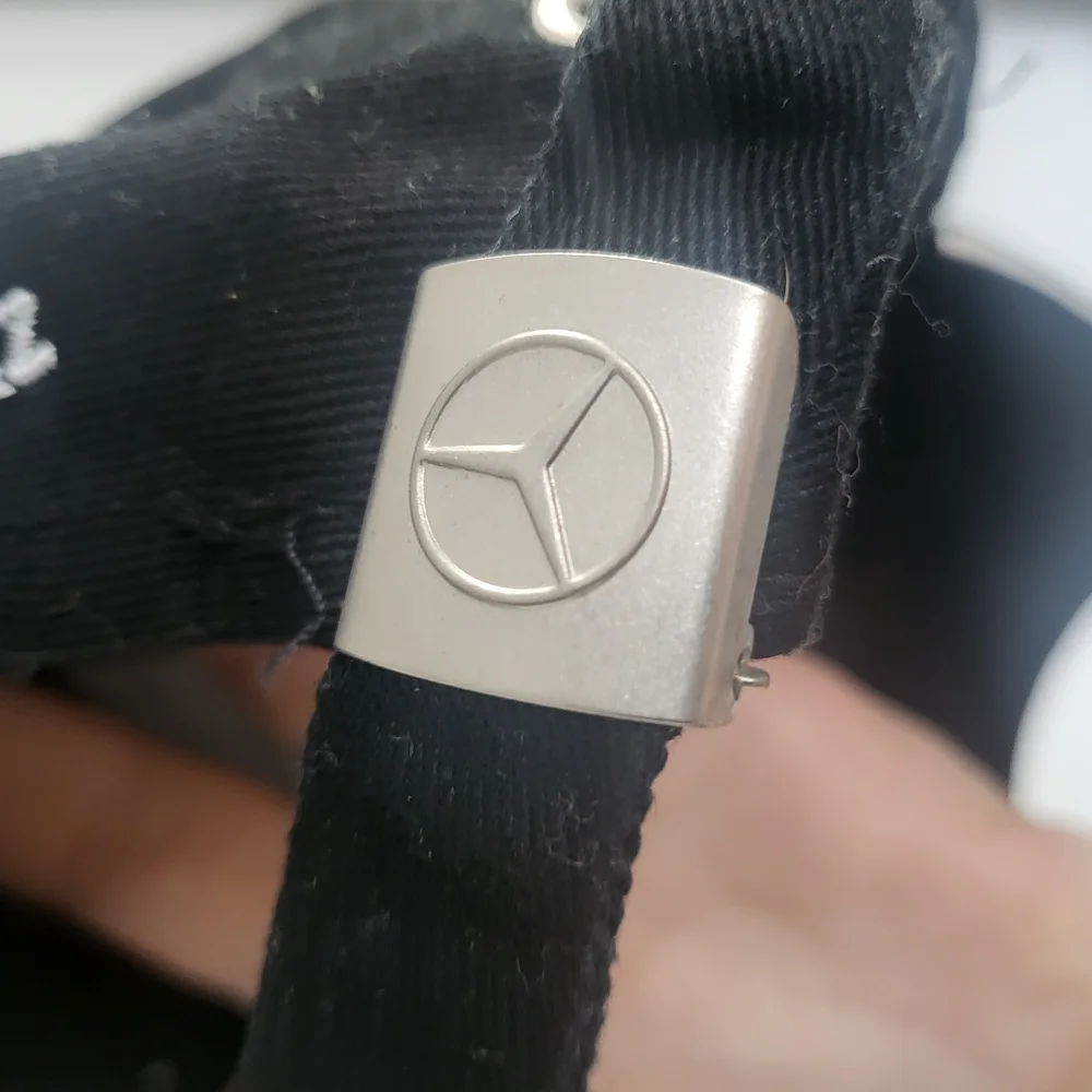 Mercedes-Benz Collection Black Accessory - Picture 2 of 7